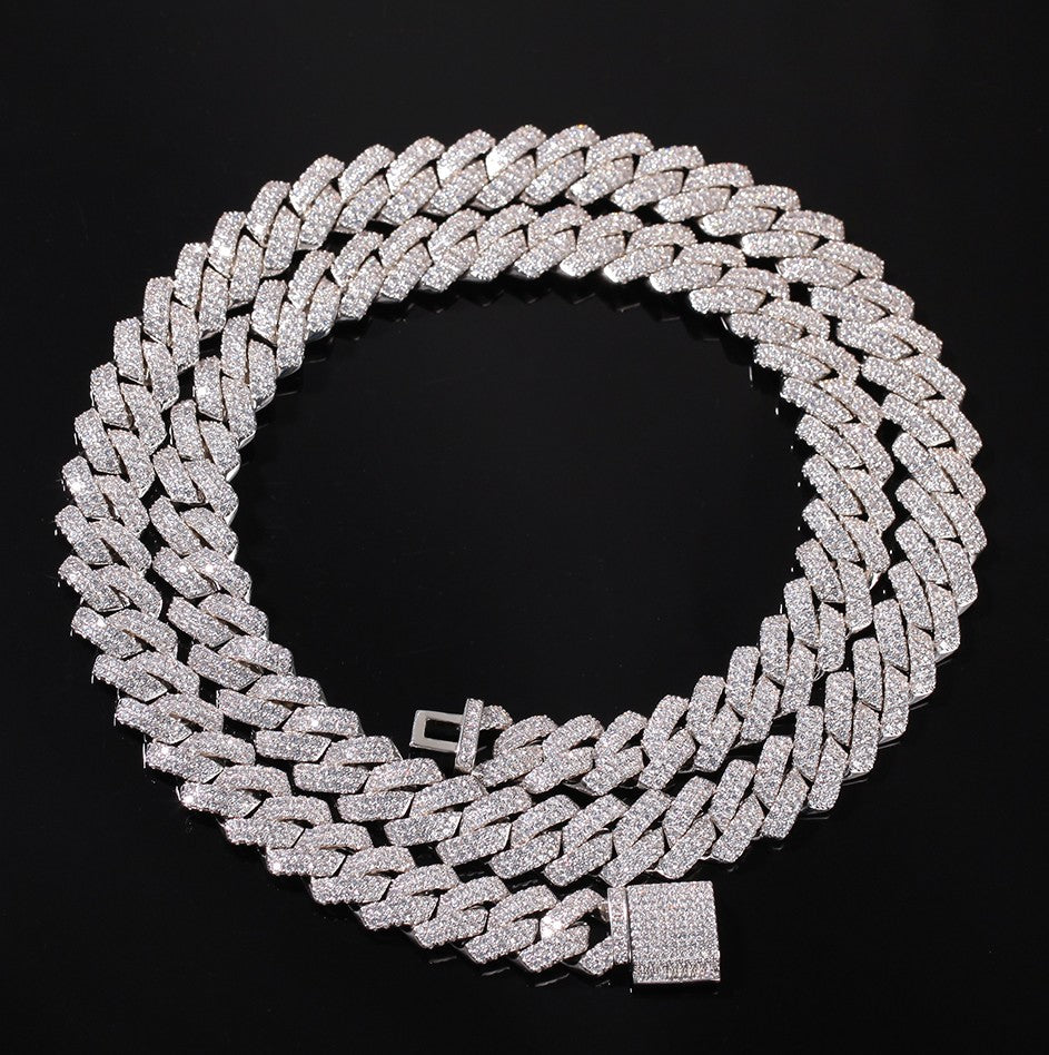 Iced Cuban Chain Necklace – Bold Statement Piece in Gold & Black